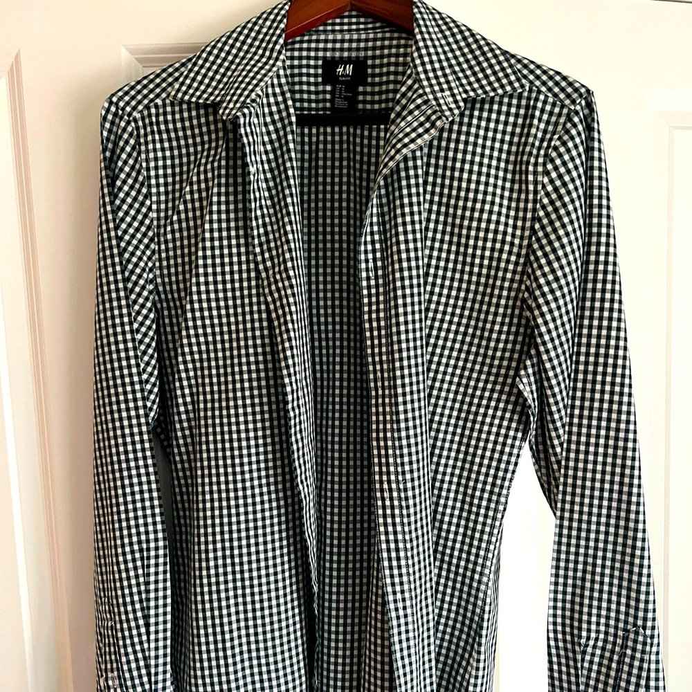 NEW- H&M mens shirt- green and white checks